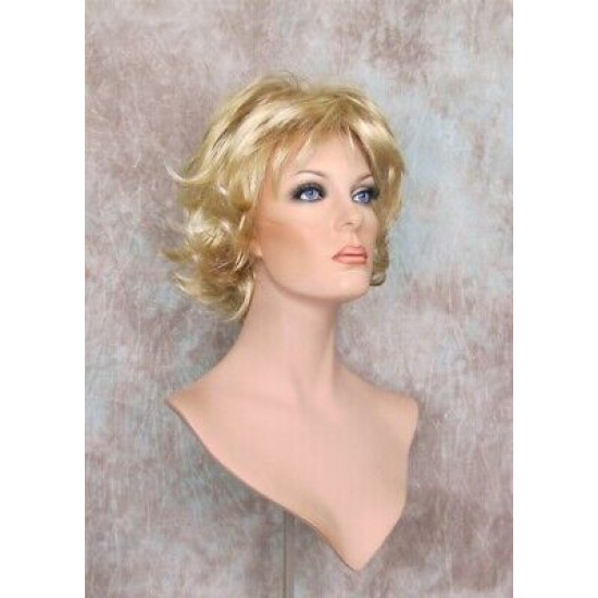 LEXY | Short Wig Golden Blonde Mix Choppy Layers Flipped Ends 