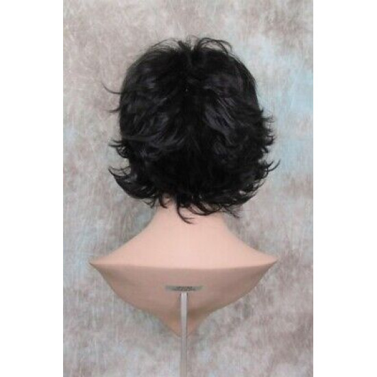 LEXY | Short Wig Natural Black Choppy Layers Flipped Ends 