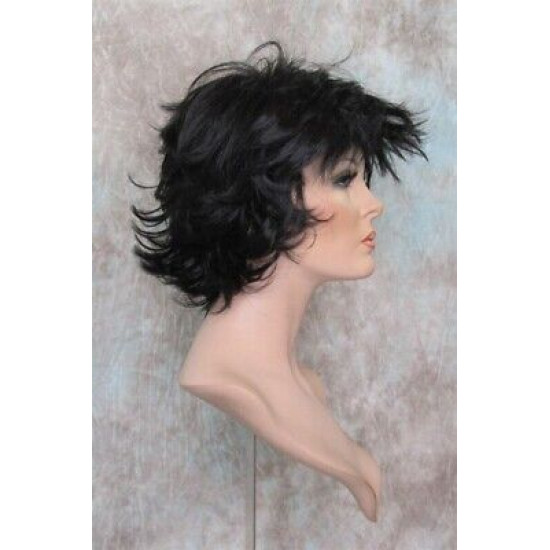LEXY | Short Wig Natural Black Choppy Layers Flipped Ends 