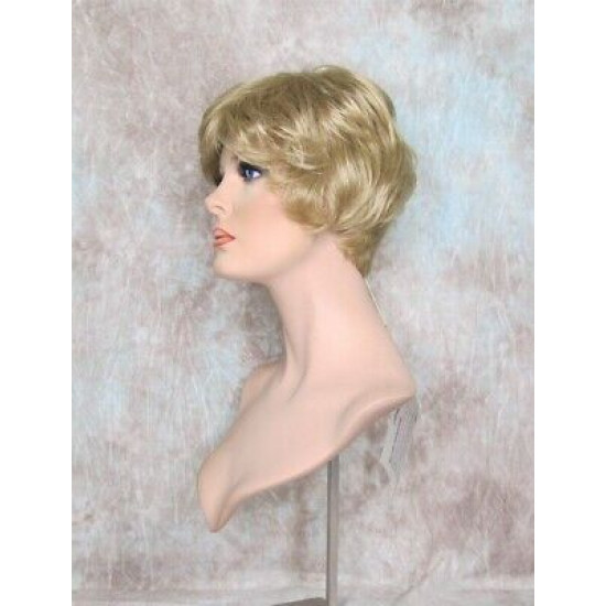 AMANDA | Honey Blonde Short Layered Wig Curls Volume 