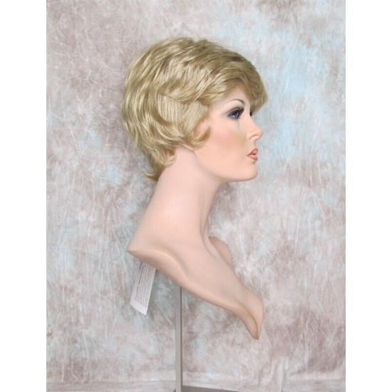 AMANDA | Honey Blonde Short Layered Wig Curls Volume 