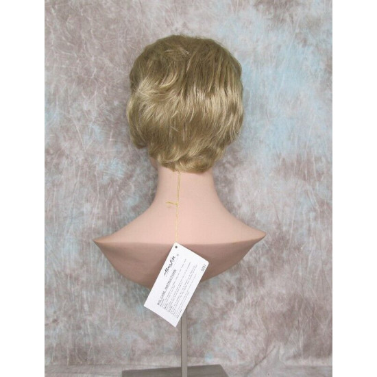 AMANDA | Honey Blonde Short Layered Wig Curls Volume 