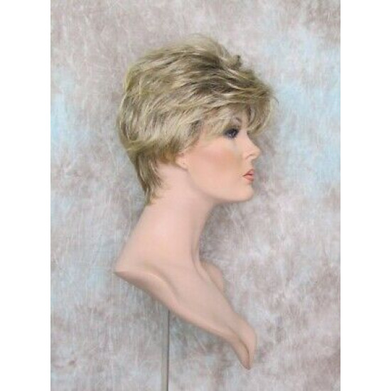 WENDY | Brown Golden Blonde Short Wig Sexy Wispy Layers Tapered Back 