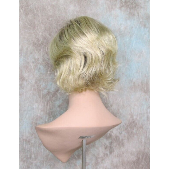 SWANNA | Champagne Rooted Short Wig Shorter Full Body Layers Bangs 